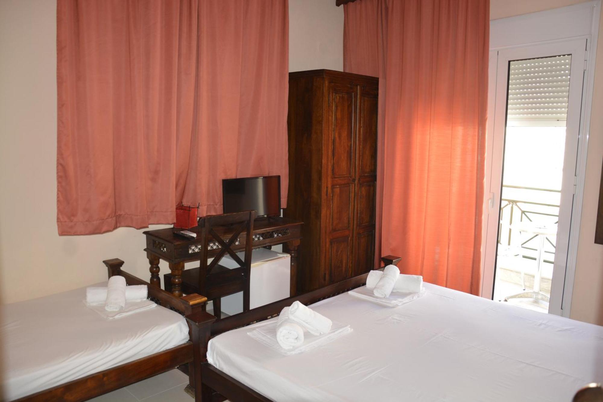 Dionyssos Hotel Limenas  Eksteriør billede