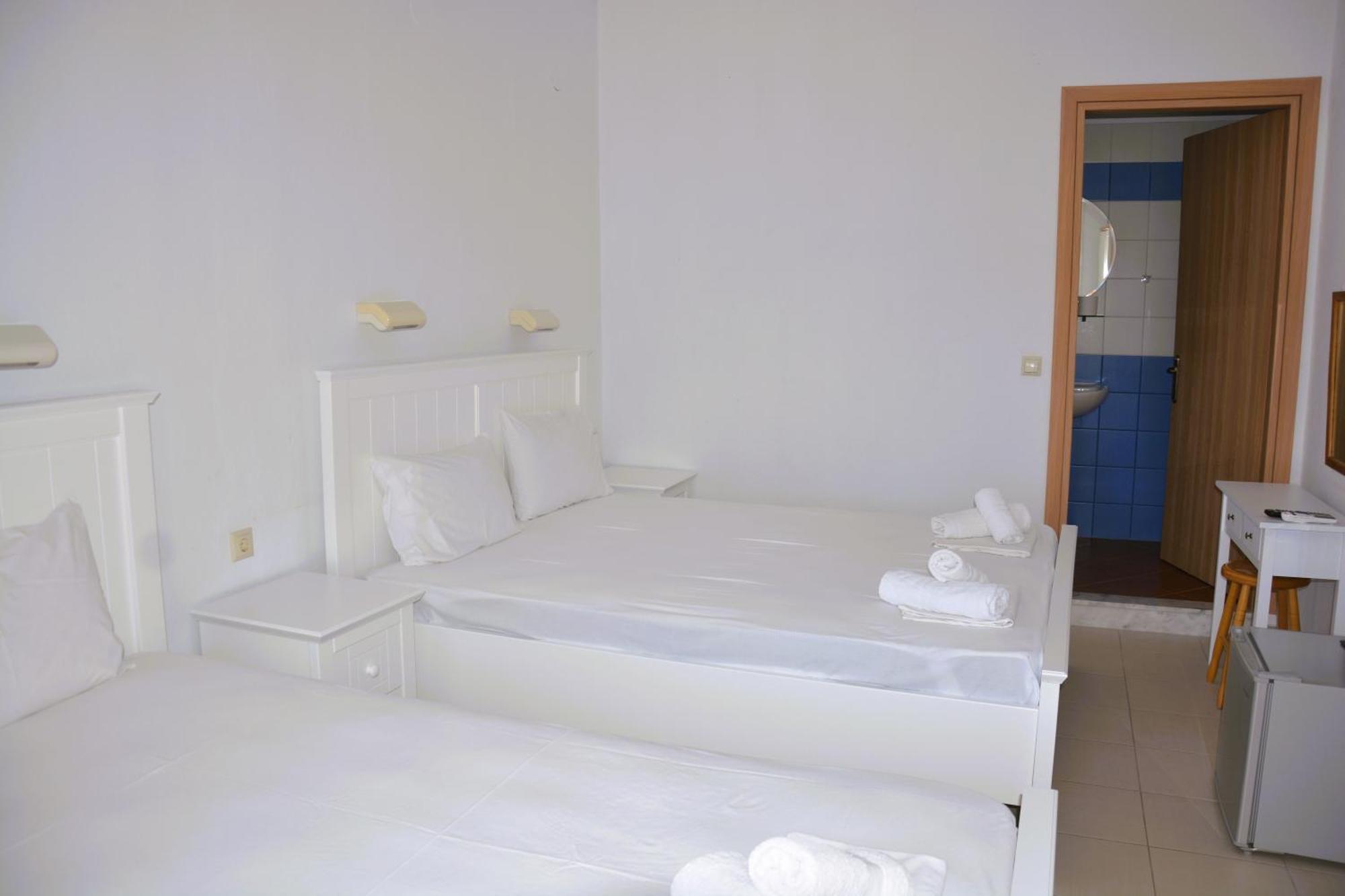 Dionyssos Hotel Limenas  Eksteriør billede