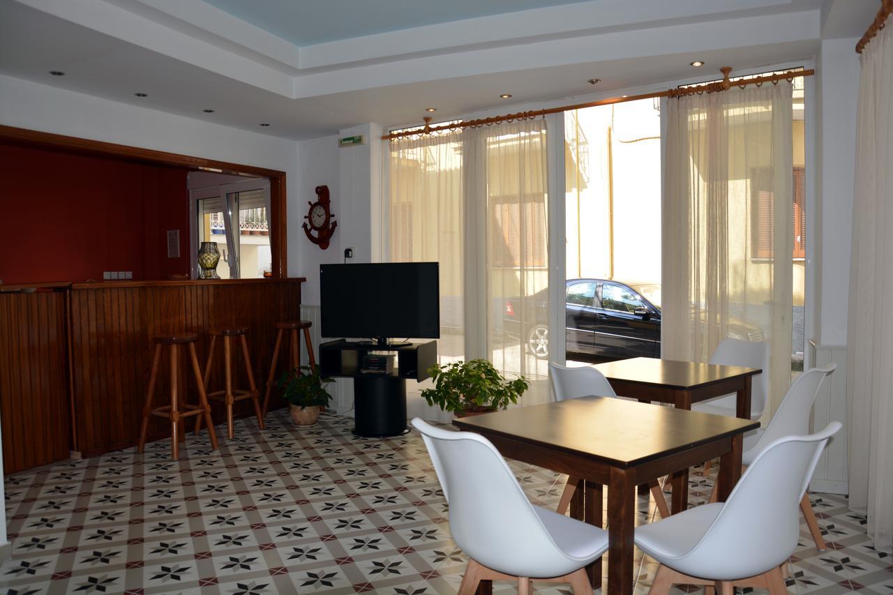 Dionyssos Hotel Limenas  Eksteriør billede