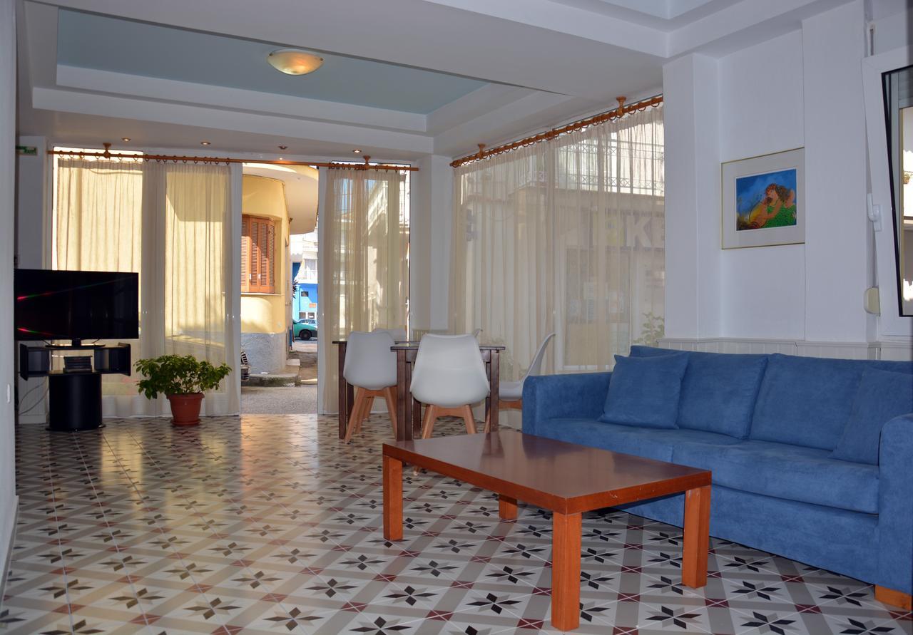 Dionyssos Hotel Limenas  Eksteriør billede
