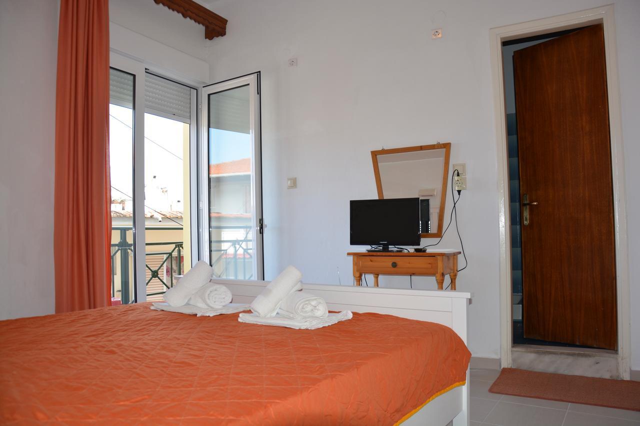 Dionyssos Hotel Limenas  Eksteriør billede